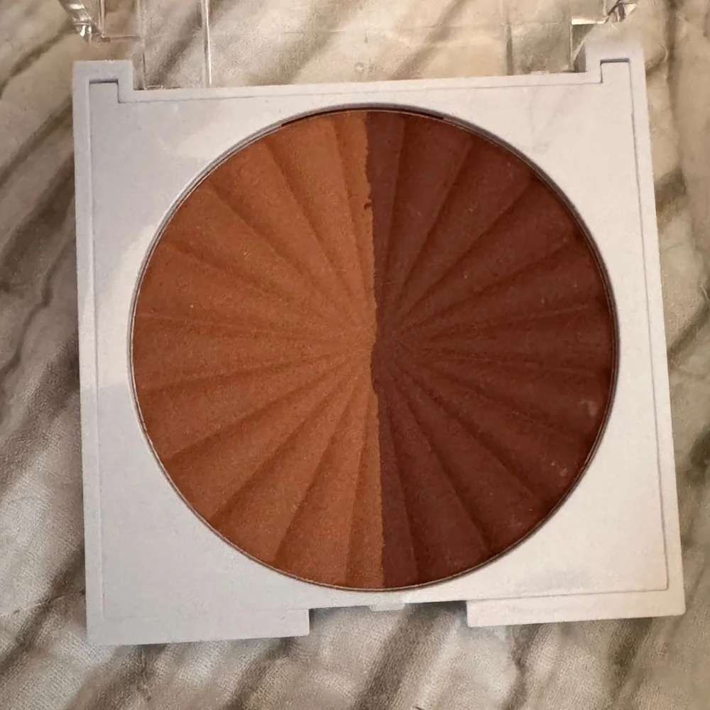 🆕 Ofra South Beach Bronzer 🌅